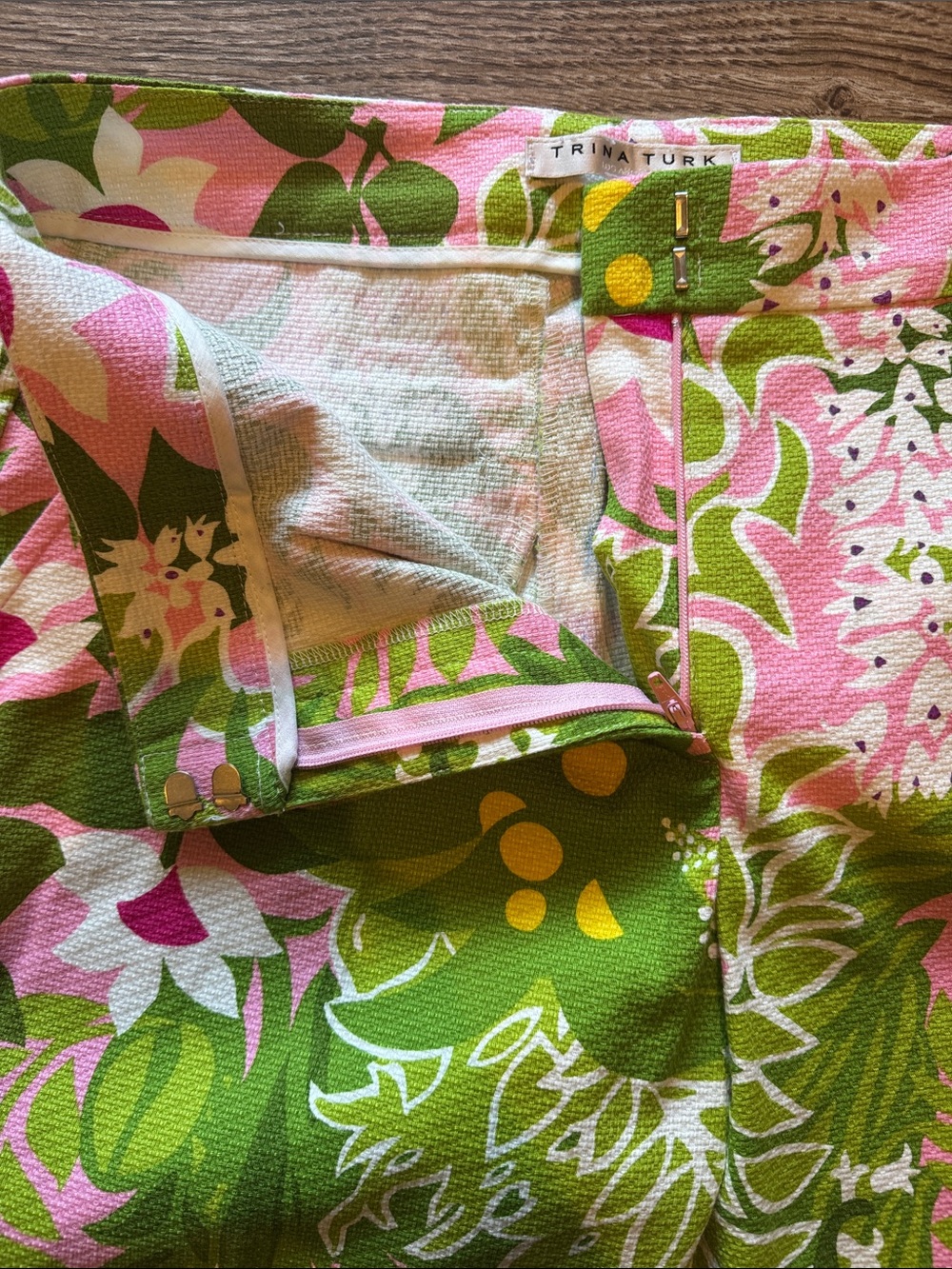 Trina Turk Set! - Picture 9 of 12